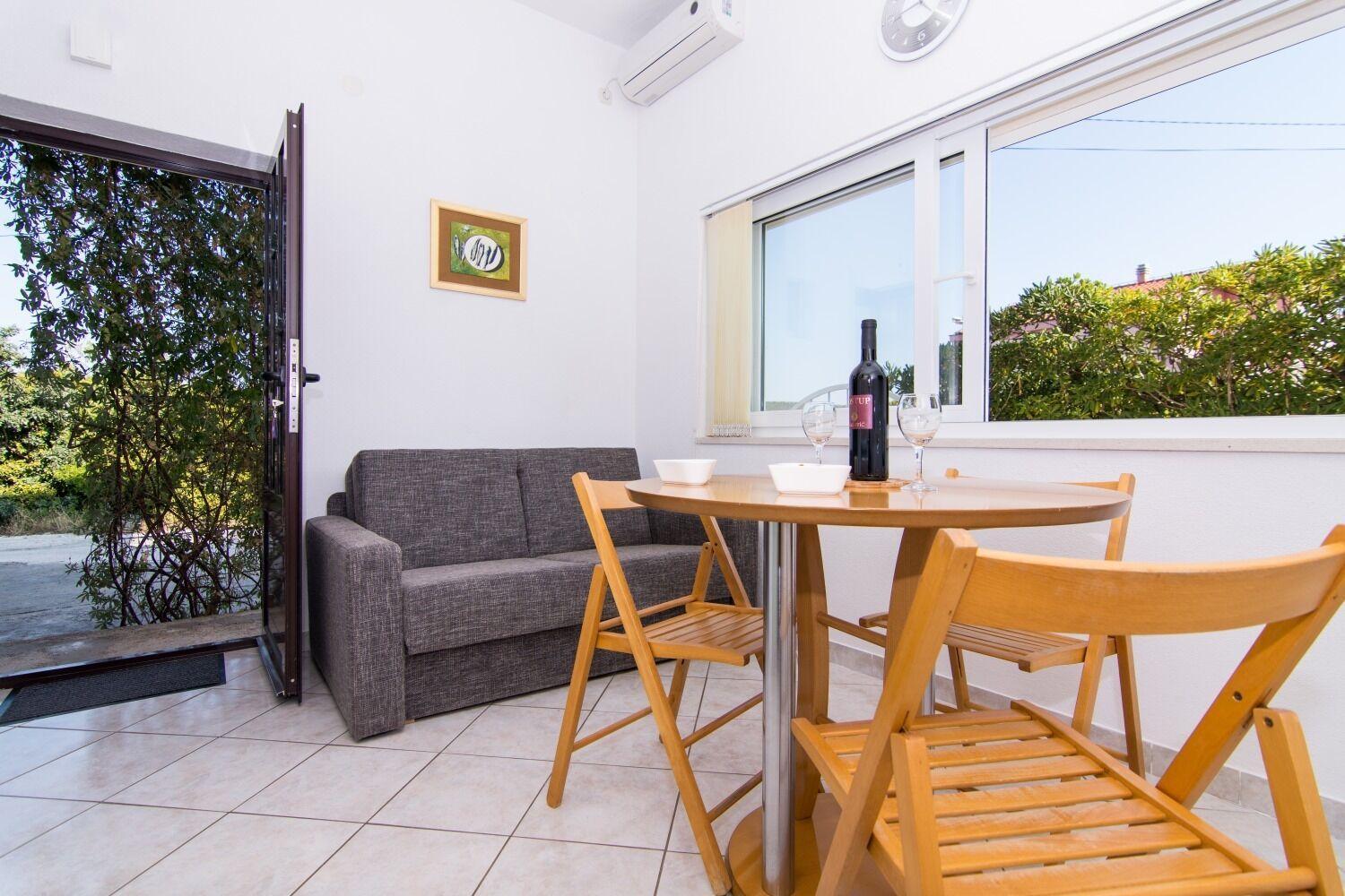 Ivica - Garden Terrace Apartman